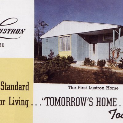 What is a Lustron house?